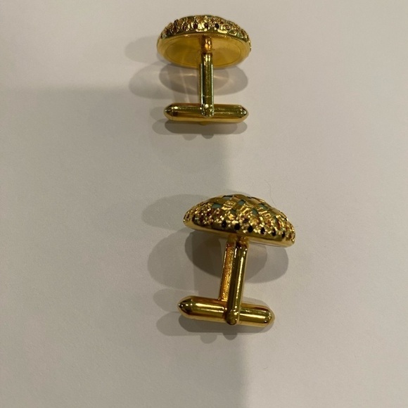 Gold Cufflinks for Men or Women - Picture 2 of 3
